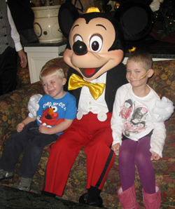Alicia in Disneyland